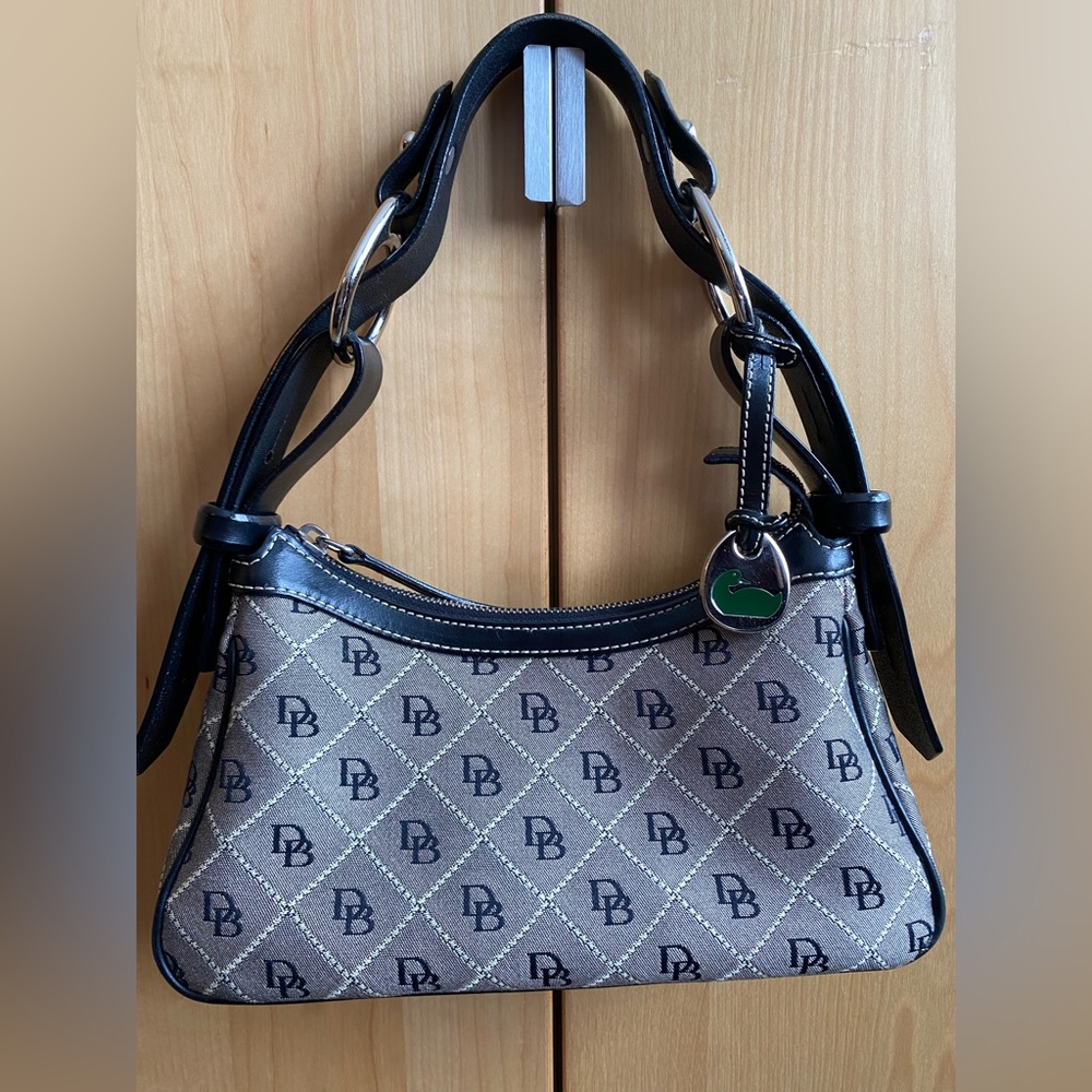 Dooney & Bourke handbag black and tan